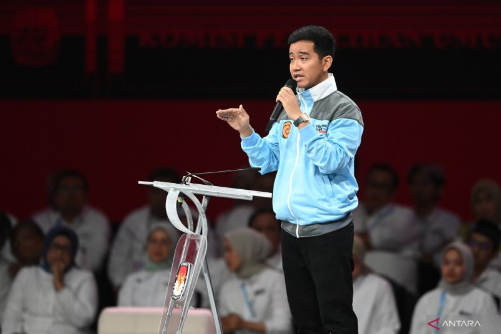 Pencalonan Gibran Rakabuming sebagai Cawapres Prabowo Diwarnai 2 Pelanggaran Etik