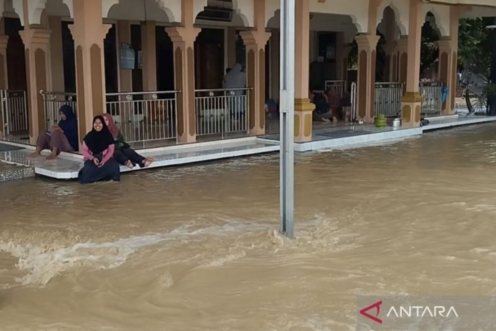 8.100 Orang Mengungsi Akibat Banjir Demak, Sejumlah Tanggul Sungai Jebol