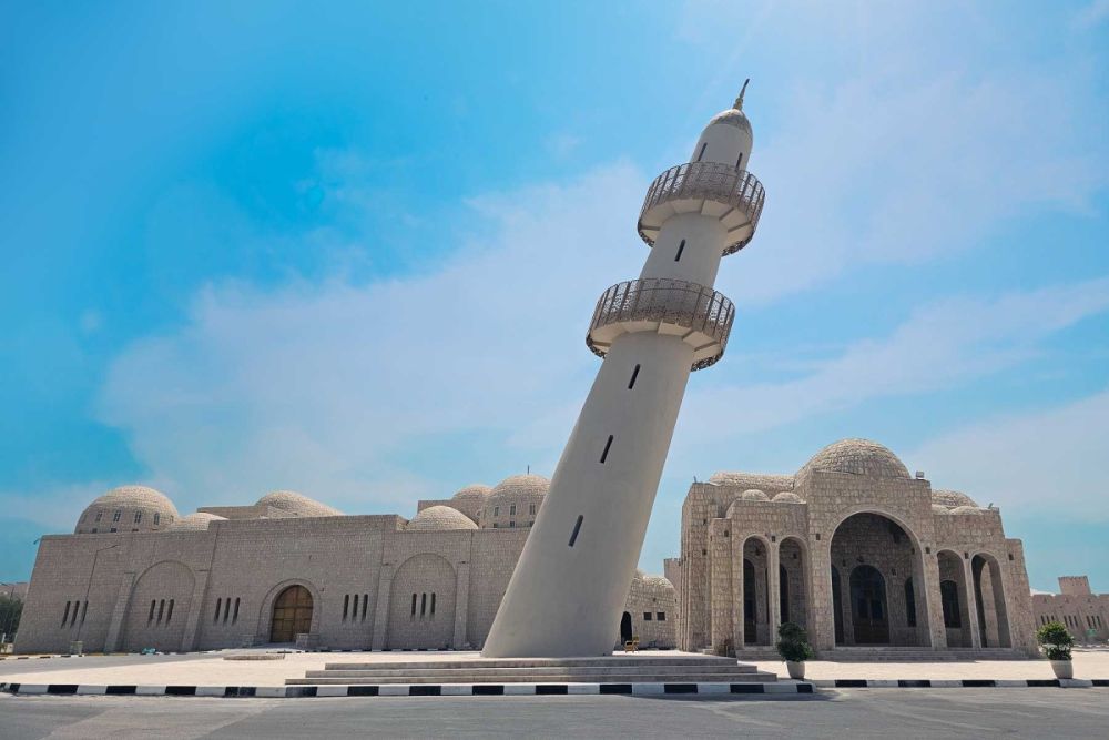 Unik, Masjid dan Menara di Qatar Sengaja Dibangun Miring
