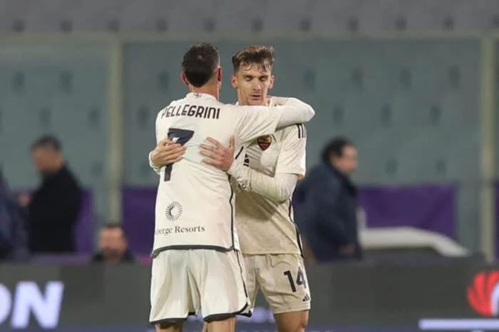 Hasil Fiorentina vs Roma Liga Italia: Skor 2-2, Gol Diego Llorente Selamatkan Giallorossi dari Kekalahan