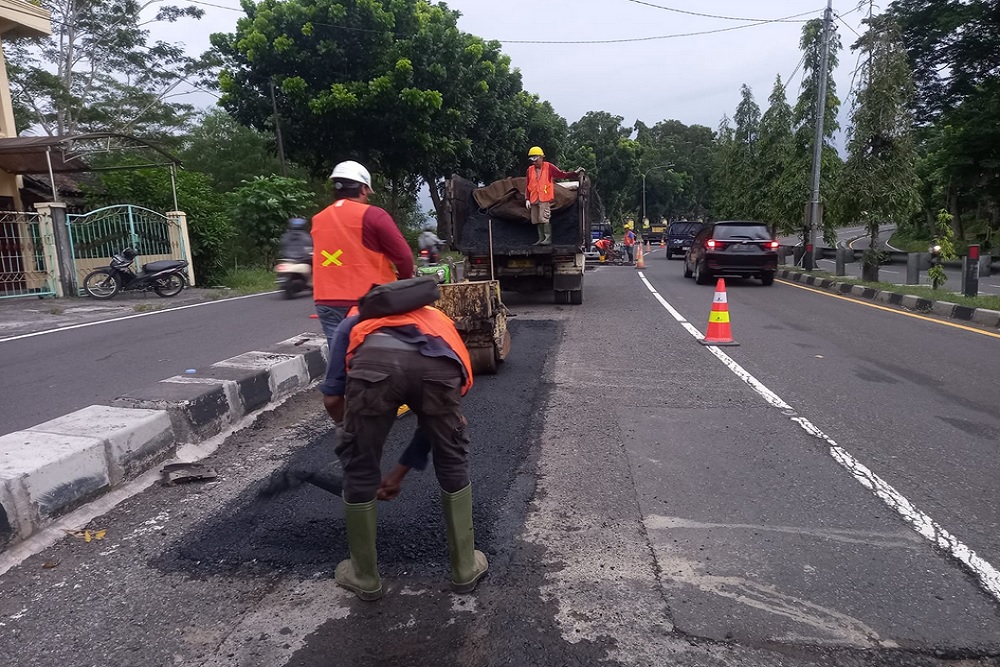 Hujan, Proyek Tol Jogja-Solo di Trihanggo Berlumpur