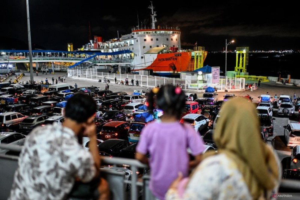 Info Mudik 2024: Pelabuhan Merak Macet Total, Antrean Capai 19 Kilometer