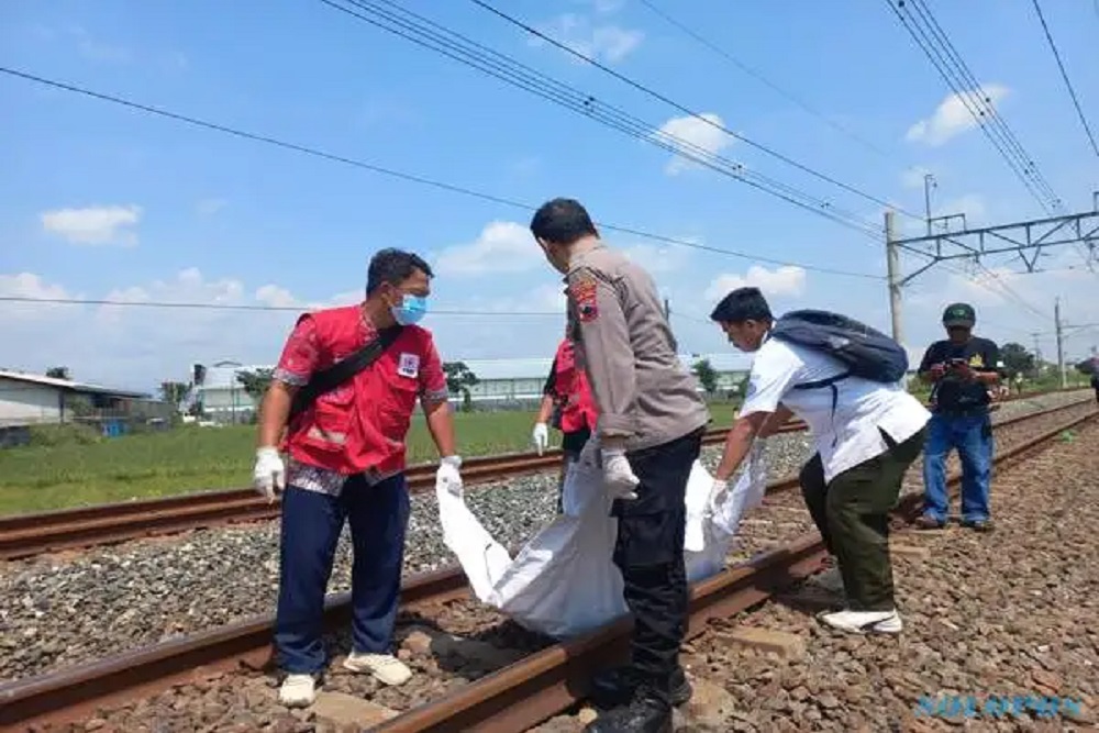 Pria Lansia Tewas Tersambar Kereta Sancaka di Klaten