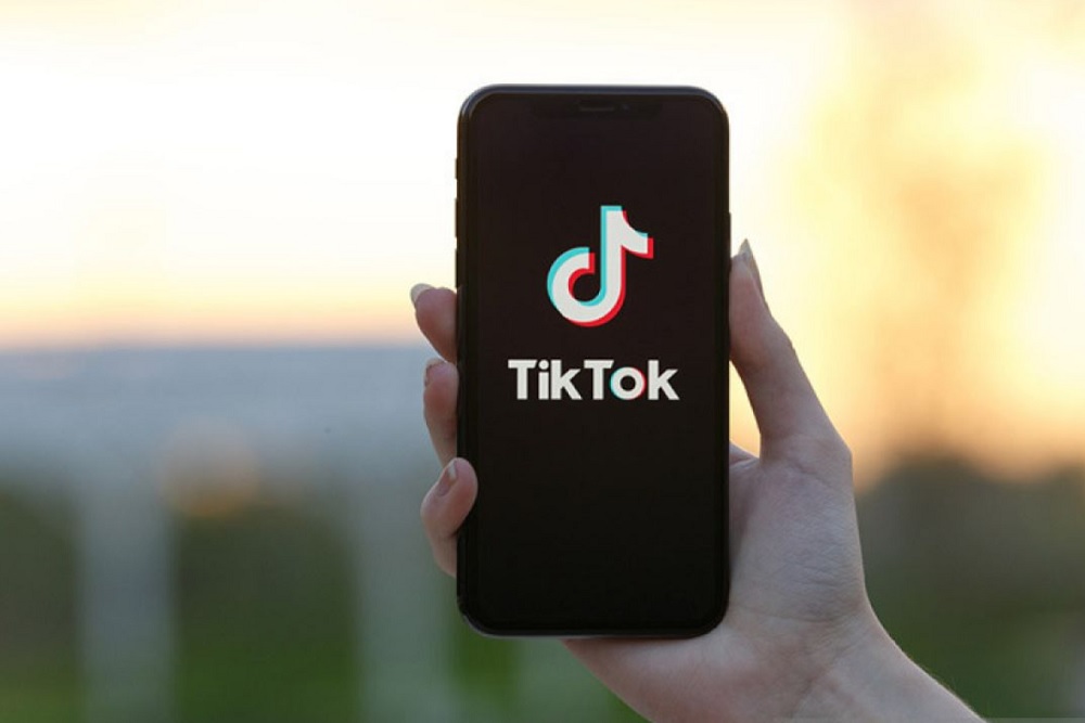 TikTok Akan Otomatis Beri Label pada Konten Buatan AI