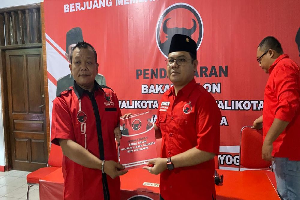 Abdi Dalem Kraton Yogyakarta Ikut Mendaftar sebagai Calon Walikota Jogja di Pilkada 2024