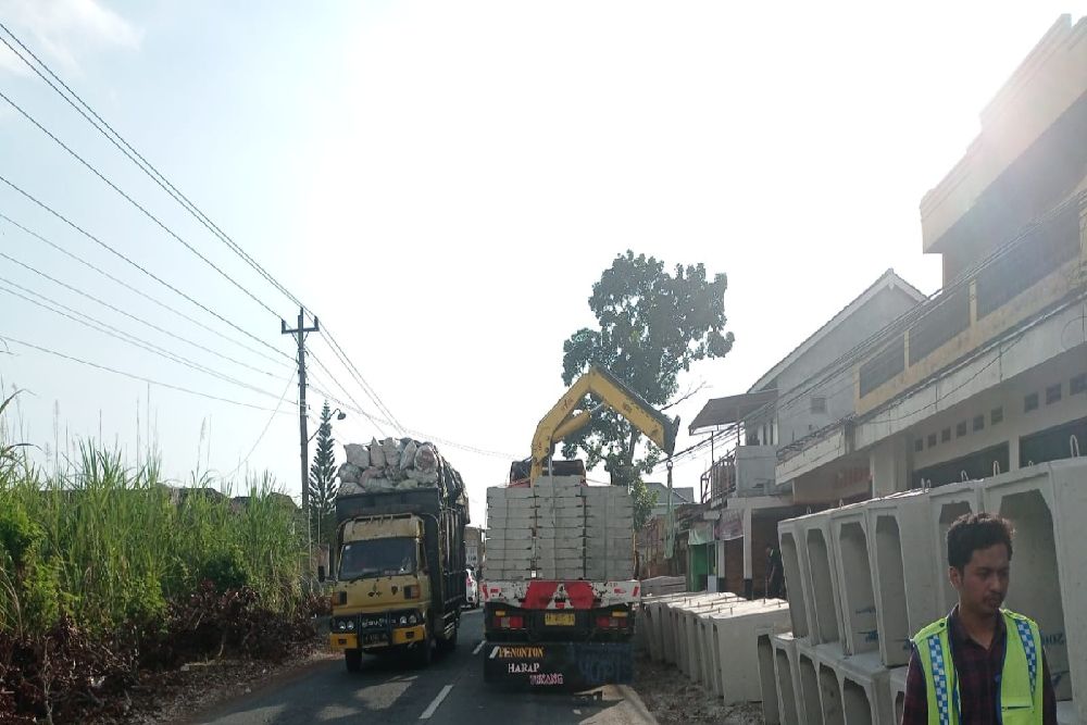 Jalan Rusak di Godean, Kaliurang, Prambanan dan Imogiri Bakal Diperbaiki Tahun Ini, Cek Daftarnya di Sini