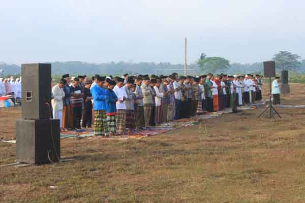 Niat Salat Iduladha dan Tata Caranya