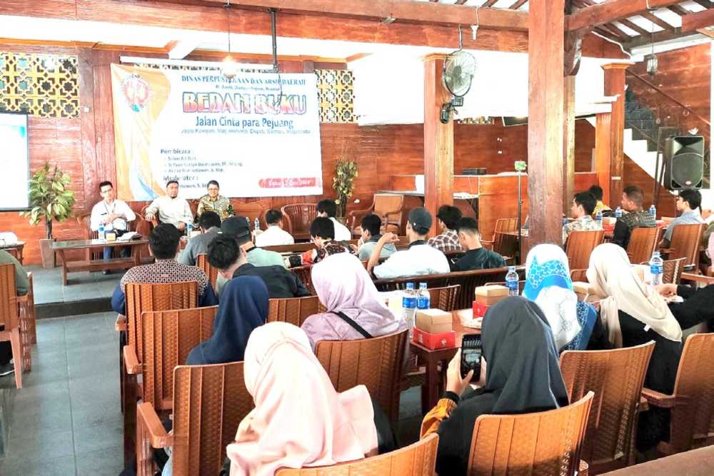 Lewat Buku, Generasi Muda Diajak Mengenal Makna Cinta