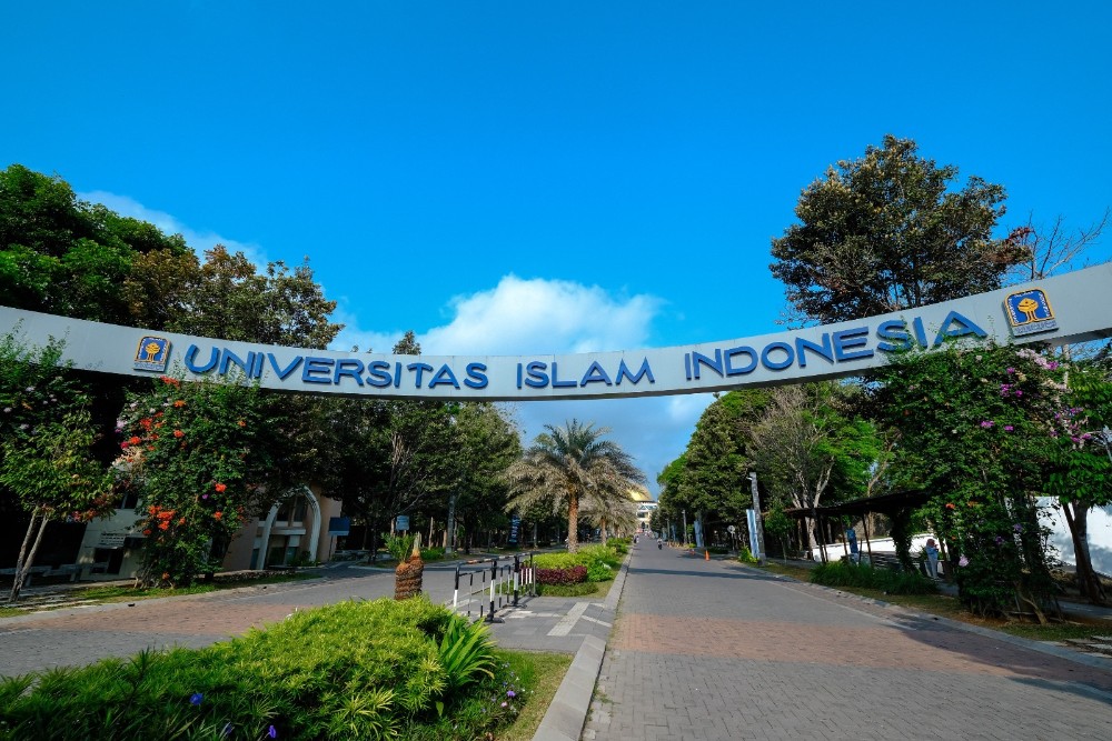 UII Duduki Peringkat Pertama di Indonesia Versi THE WUR 2024