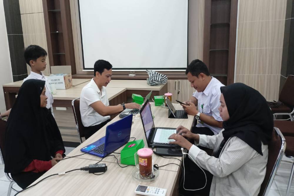 PPDB Kulonprogo Hari Pertama Diklaim Lancar, Akses Internet Tak Ada Kendala