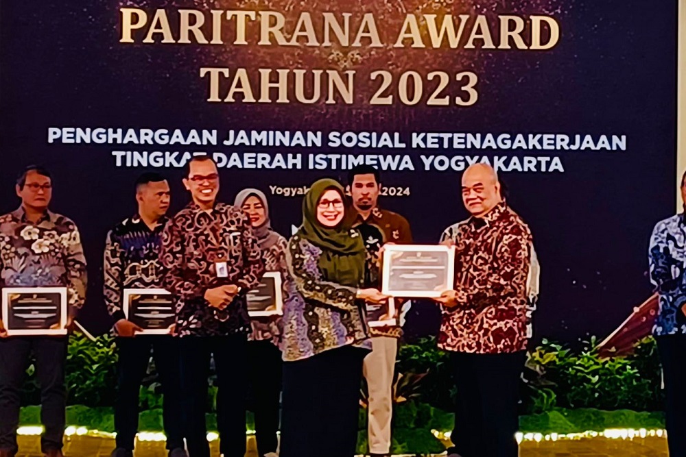 UMY Peroleh Penghargaan Paritrana Awards dari BPJS Ketenagakerjaan