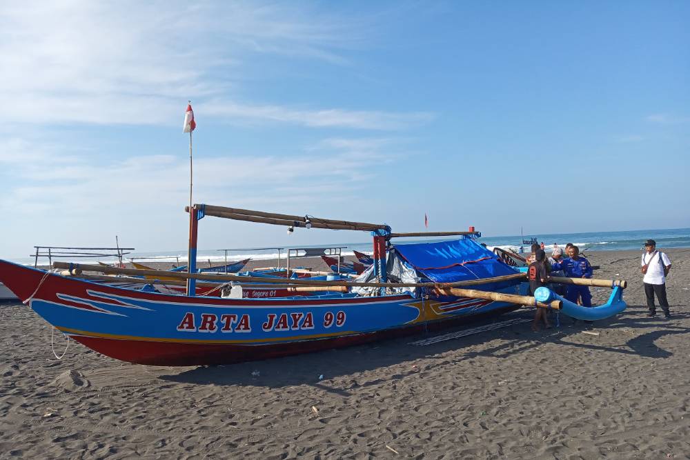 Nekat Tangkap Benur di Pantai Congot, Dua Nelayan Ditangkap