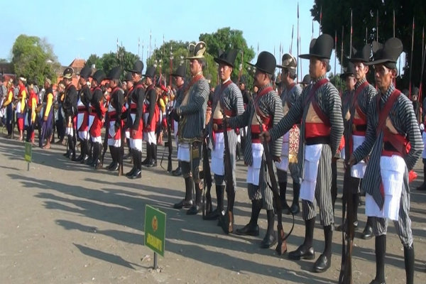 15 Kelompok Bregodo Meriahkan Festival Bregodo Mbantul Kawula Mataram 2024