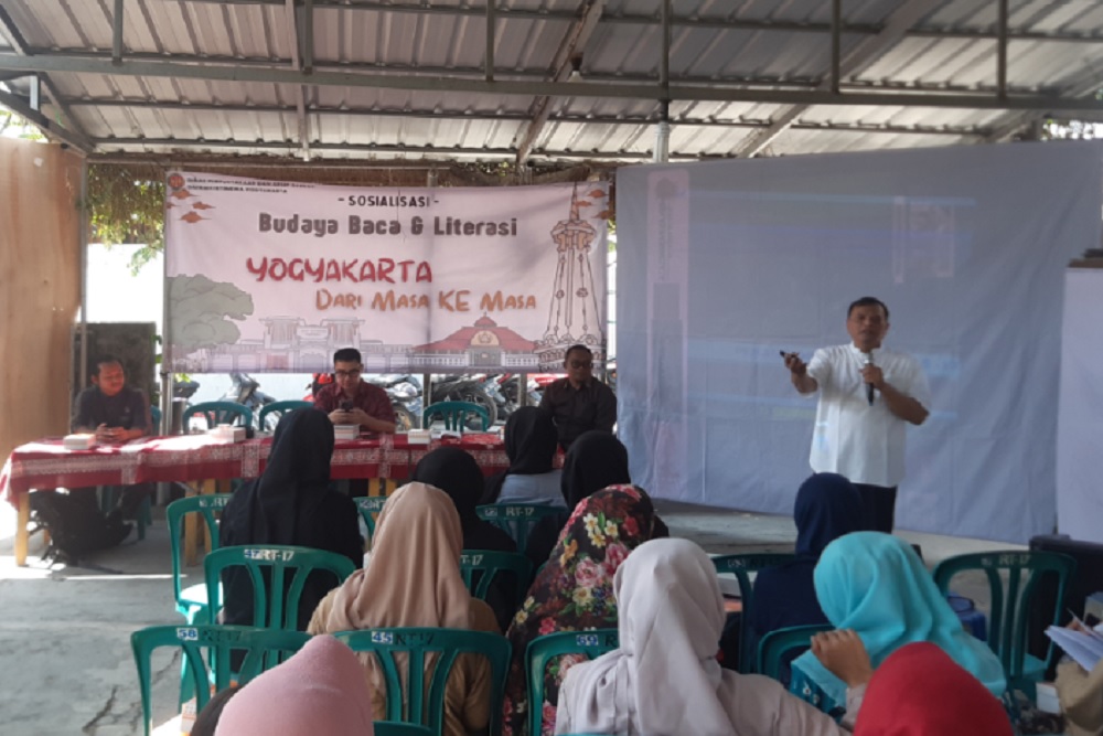 BEDAH BUKU: Tingkatkan Pengetahuan Masyarakat tentang Sejarah dan Budaya Jogja