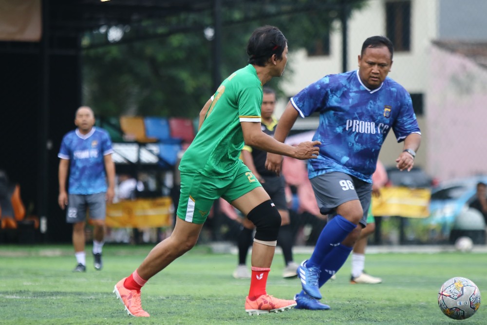 Peringati Hari Bhayangkara, Komunitas Wartawan Jogja Gelar Fun Mini Soccer dengan Polda DIY