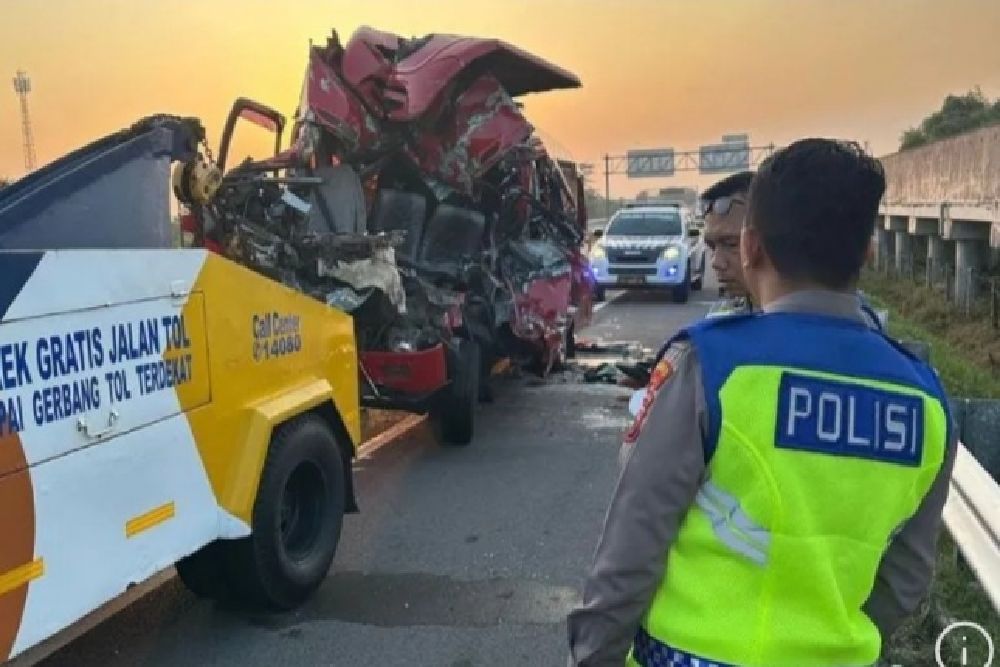 Penyebab Kecelakaan di Tol Solo Ngawi yang Rengkut 6 Nyawa, Polisi: Diduga Sopir Mengantuk