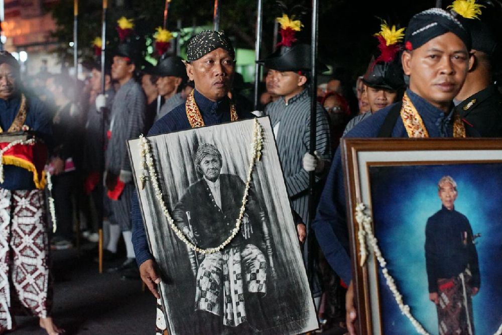 Upacara Adat Suran Mbah Demang, Ajak Teladani Nilai Luhur Ki Demang Cokrodikromo