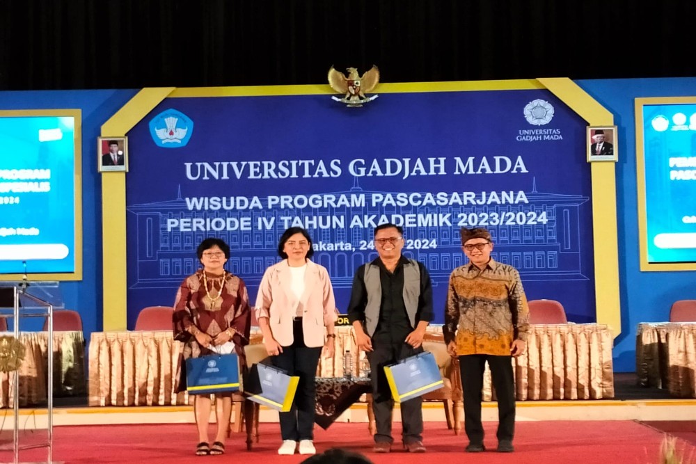 Dirut PT PELNI Berbagi Pengalaman Karier di Hadapan Calon Peserta Wisuda UGM