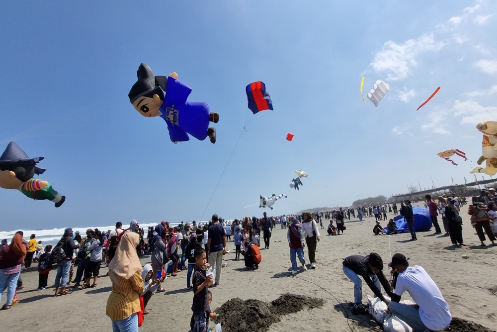 Hari Pertama JIKF 2024, 13.900 Wisatawan Kunjungi Kawasan Pantai Parangtritis