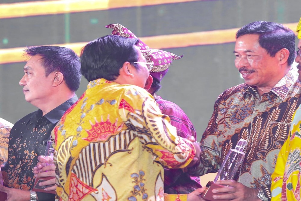 Gencarkan Gerakan Pangan Murah, Pemprov Jateng Terima Dua  Penghargaan Bapanas Award