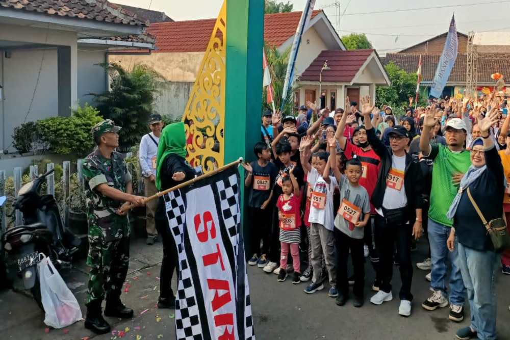 Ribuan orang Ramaikan Pesona Kricak Fun Run and Walk 2024