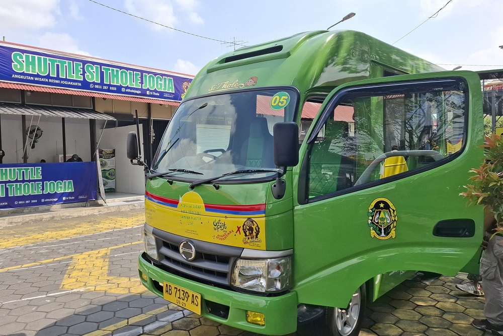 Mengenal Si Thole, Shuttle Bus Berbahan Bakar Sampah di Jogja