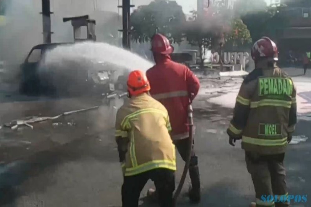 Pom Bensin Colomadu Karanganyar Terbakar, 1 Unit Mobil Ikut Dilalap Api