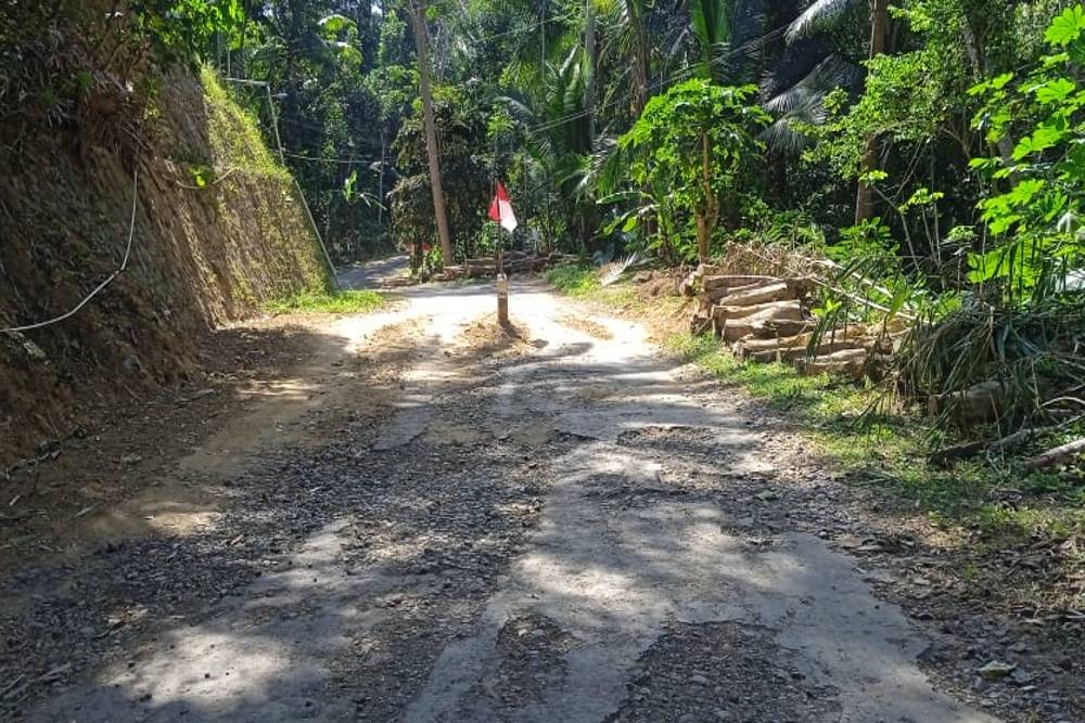 3 Tahun Jalan Penghubung YIA-Borobudur Rusak Parah, Warga: Cuma Diukur-Ukur, Enggak Diperbaiki