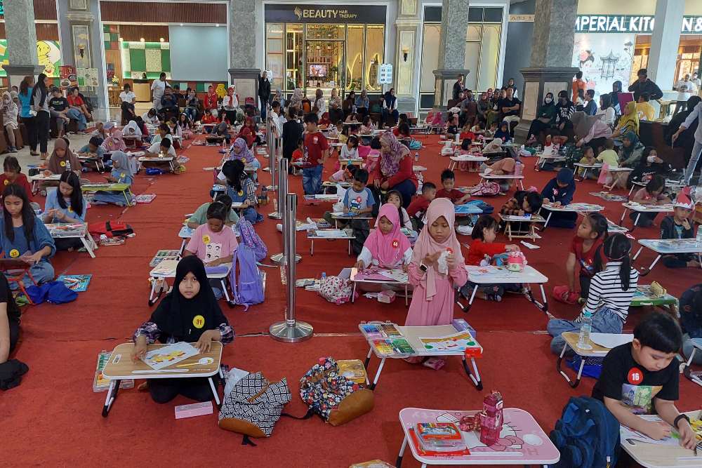 Peringati HUT RI, Chicken Crush Gelar Lomba Mewarnai di SCH