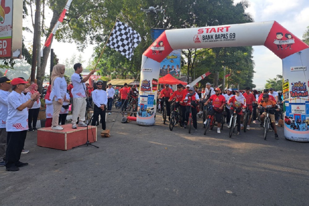 Senam Massal dan Fun Bike Ajak Hidup Sehat