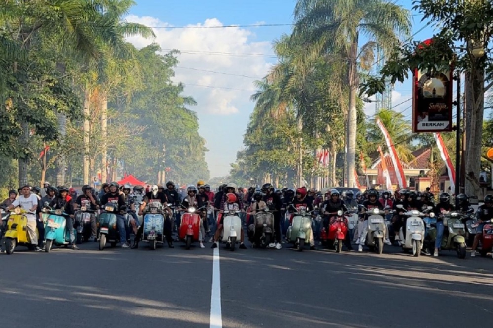 Konvoi Skuter Dukung Gempur Rokok Ilegal