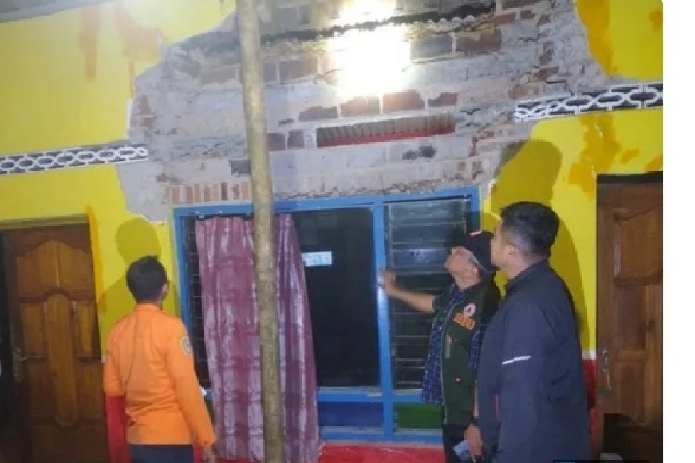 Dampak Gempa Jogja, Rumah di Karanganyar Jateng Rusak