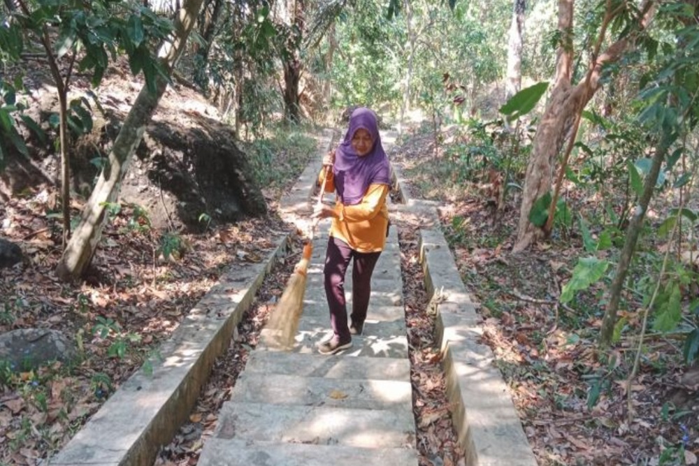 Melihat Semangat Perempuan Mengomandani Warga Melestarikan Hutan Adat Wonosadi di Gunungkidul