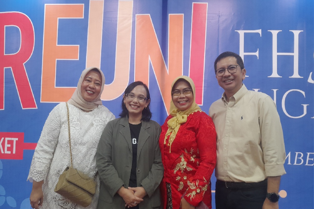 Perkuat Networking, Alumni 91 FH UGM Gelar Reuni dan Salurkan Beasiswa