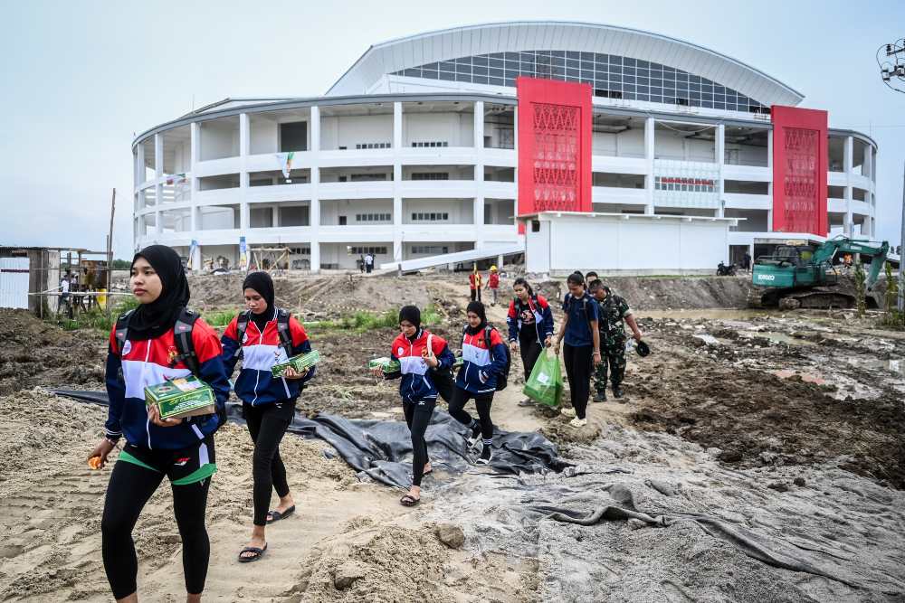 Jalan menuju Venue Belum Jadi, Pertandingan Bola Voli PON 2024 Ditunda