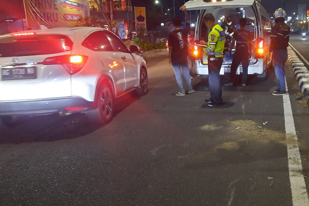 Pemotor Tabrak Pejalan Kaki di Jalan Sudirman, Tiga Orang Alami Cedera