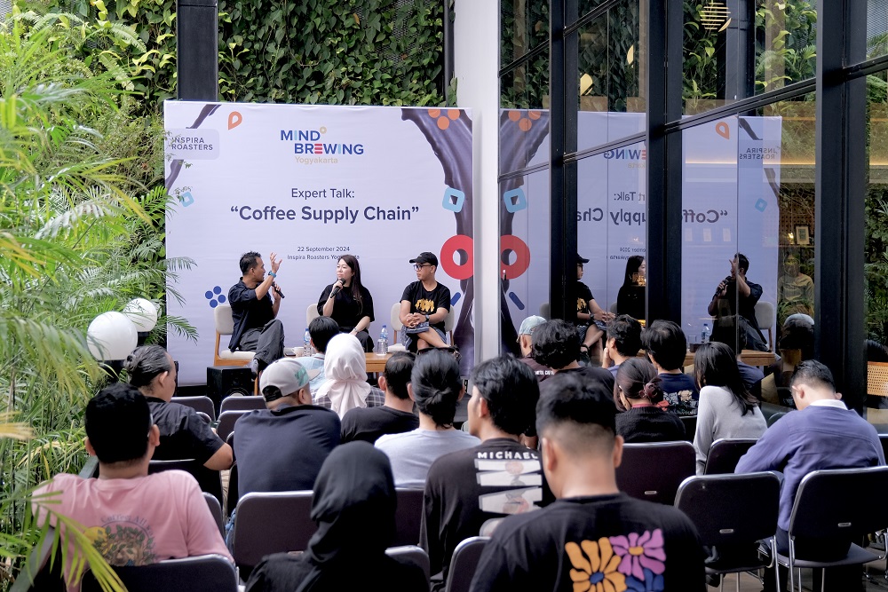 Diskusi Coffee Supply Chain dalam Mindbrewing di Inspira Roasters Yogyakarta