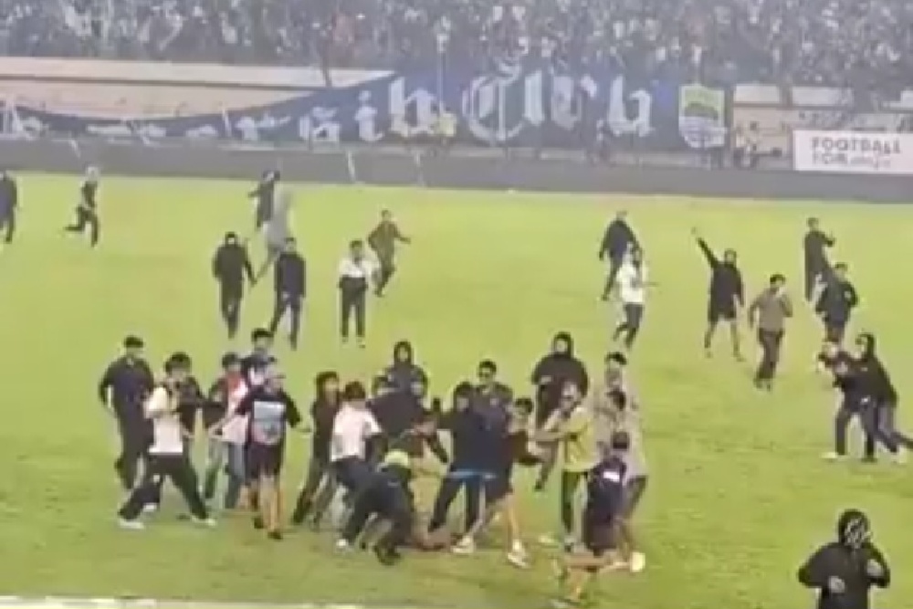 Minta Maaf Kepada PSSI dan LIB, Persib Kecewa Atas Insiden Brutal Penonton