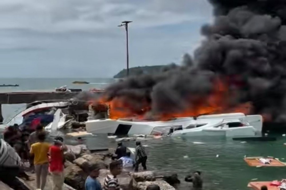 Speedboat Meledak, Calon Gubernur Maluku Utara Benny Laos Meninggal Dunia