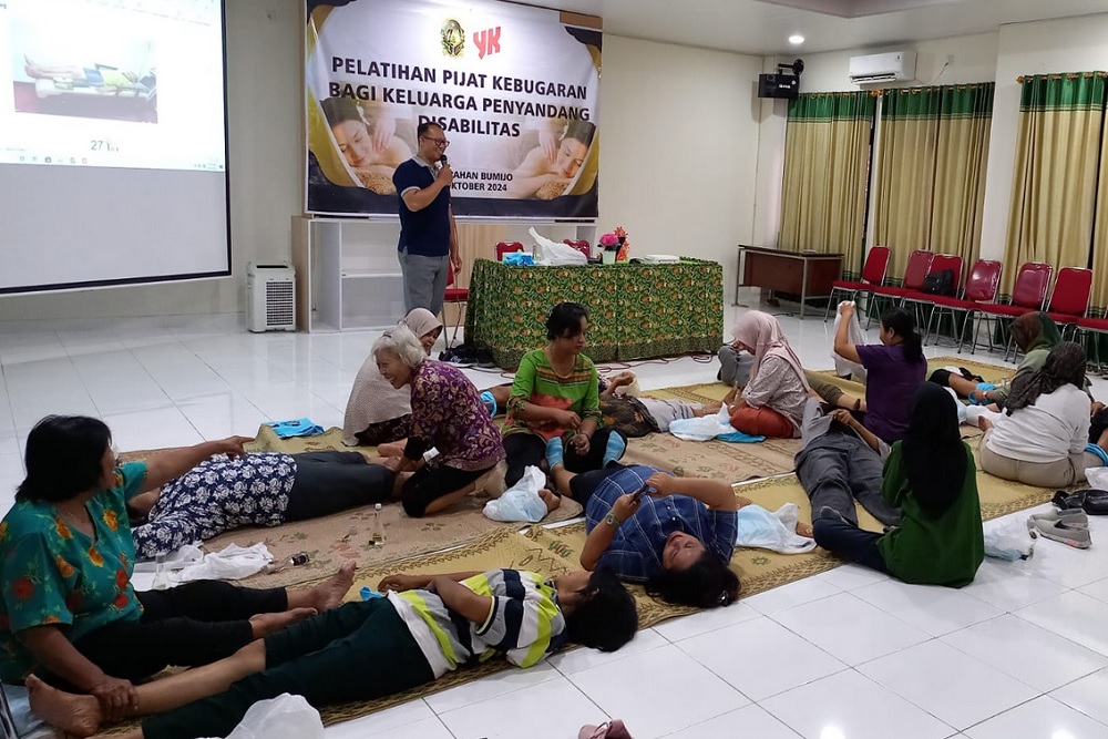 Kelurahan Bumijo Gelar Pelatihan Memijat untuk Disabilitas