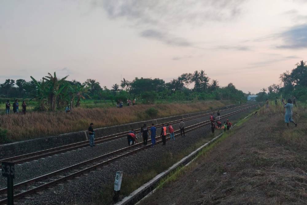 Warga Asal Magelang Tertabrak Kereta Api di Kulonprogo, Meninggal di Tempat Kejadian