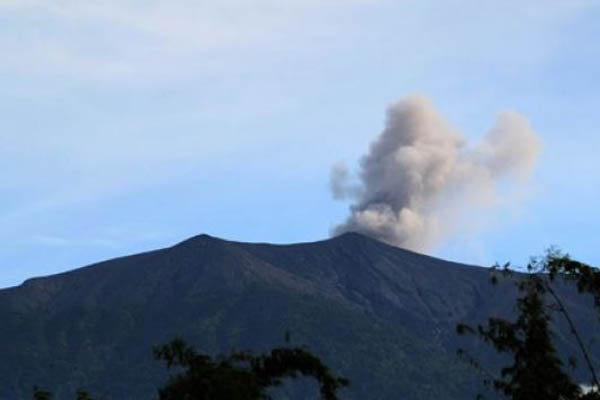 Aktivitas Gunung Marapi Meningkat Sejak 7 Oktober 2024