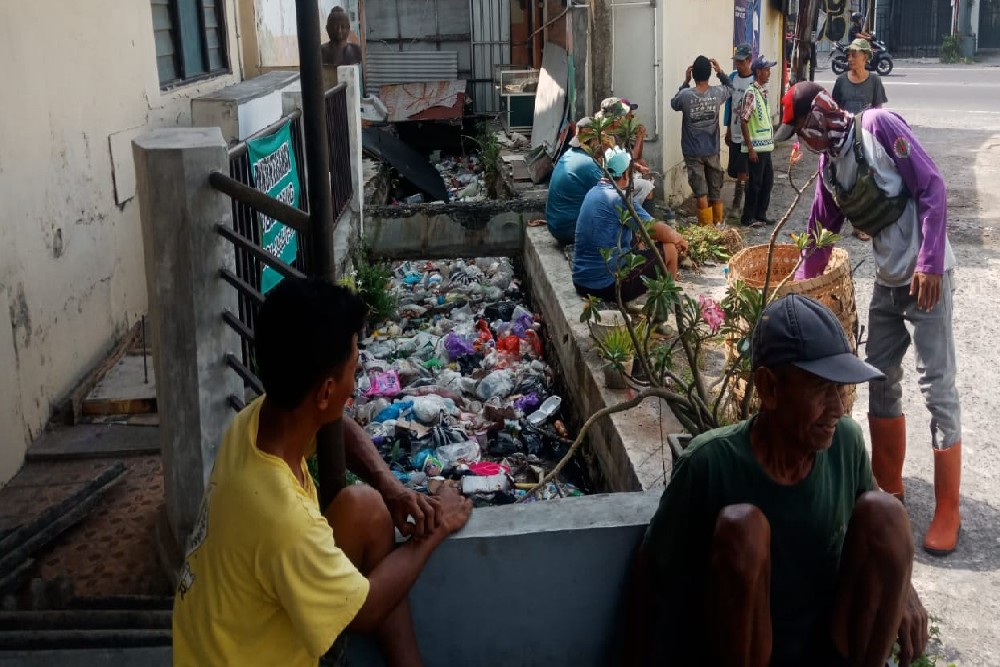 Akhirnya Tumpukan Sampah di Plumbon, Banguntapan Dibersihkan