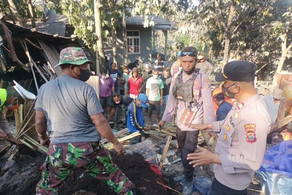 Erupsi Gunung Lewotobi Korban Meninggal 10 Orang, BNPB Buka Posko Aduan