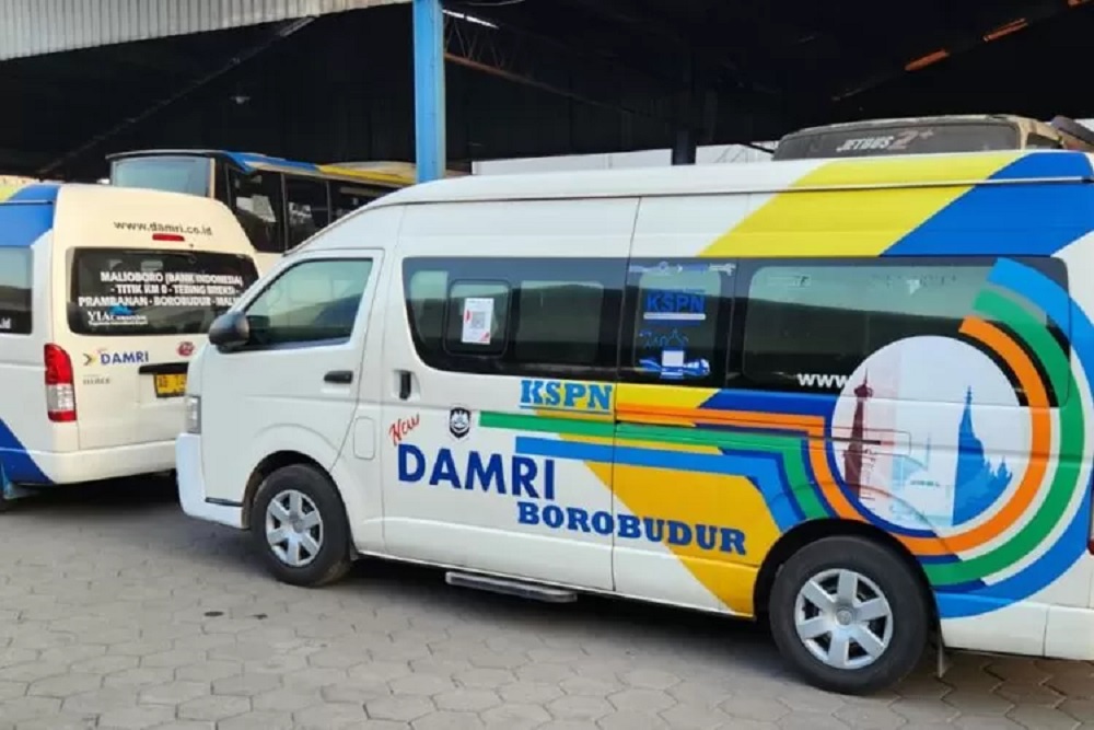 Jadwal dan Tarif Bus Damri dari Jogja ke Parangtritis, Candi Borobudur dan Bandara YIA