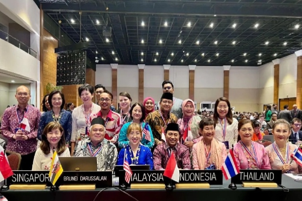 Resmi! Kebaya Ditetapkan Sebagai Warisan Budaya Tak Benda UNESCO