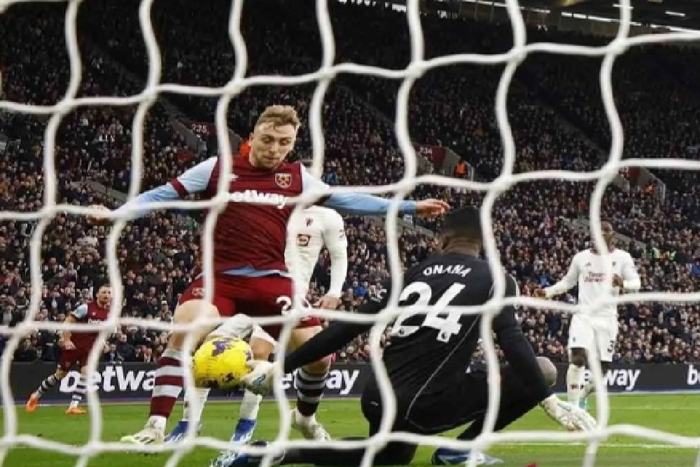 Patah Kaki, Kapten West Ham United, Jarrod Bowen Absen Beberapa Pekan