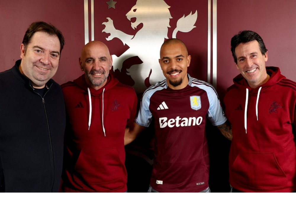 Aston Villa Rekrut Donyell Malen dari Borussia Dortmund