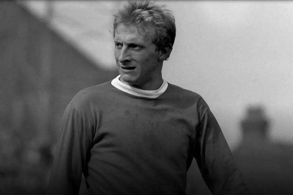 Legenda Manchester United Denis Law Meninggal Dunia