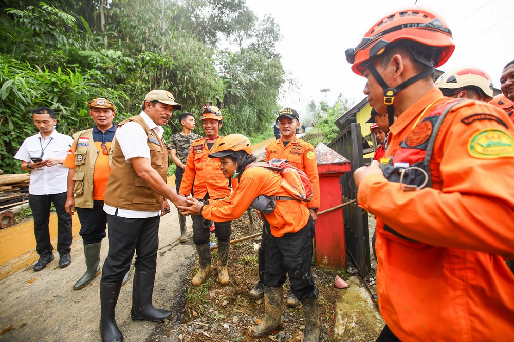 Cek Lokasi Longsor di Petungkriyono Pekalongan, Nana Sudjana Janji Kebut Penanganan